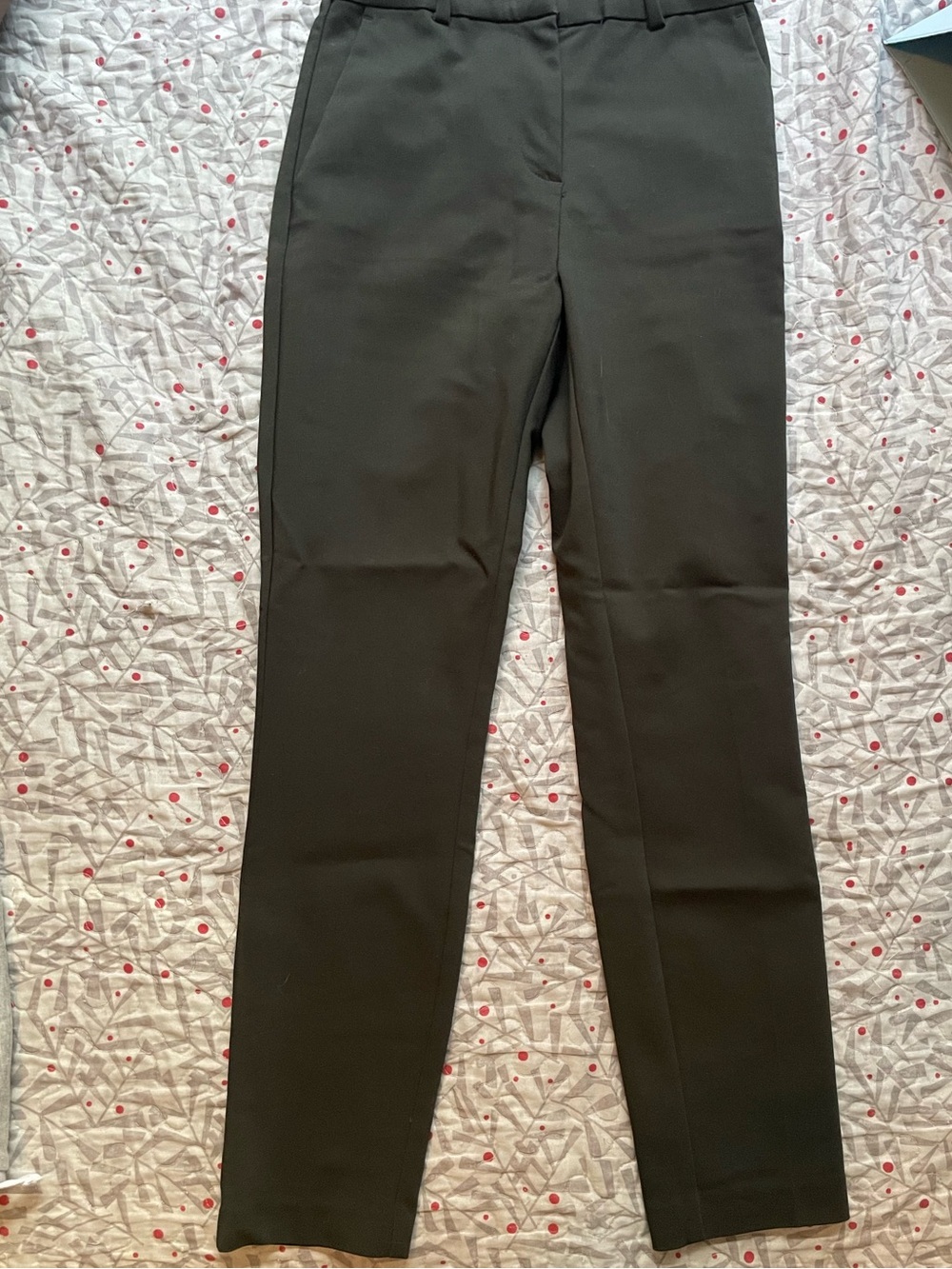H&M Women's Slim Leg Dress Pants in Dark Olive